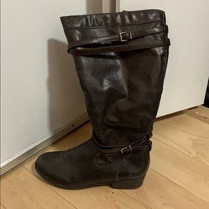 Brown zip up wide calf Naturalizer boots